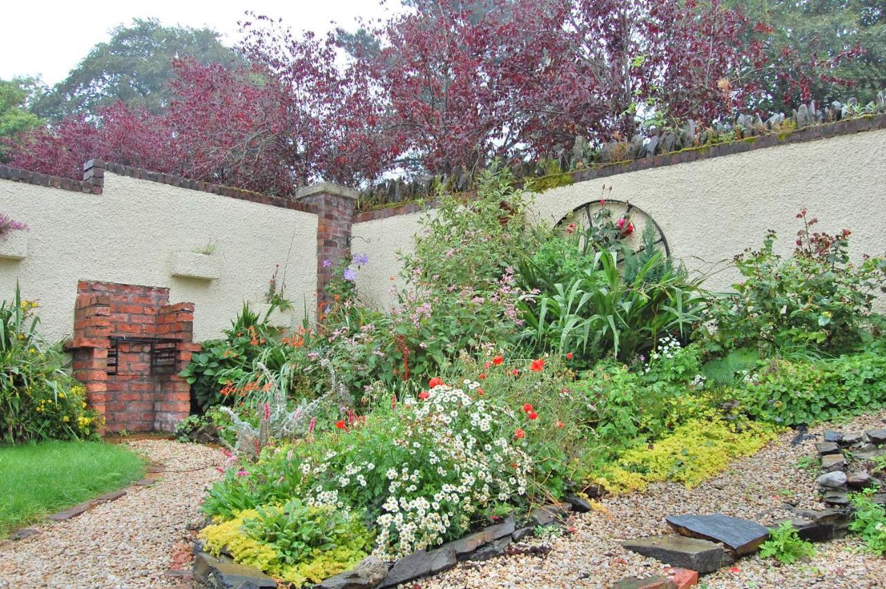 Tinnycross House B&B Ballymore Eustace Exterior photo